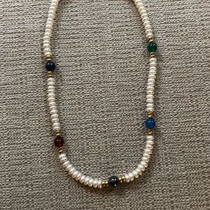 Freshwater pearl necklaces with Jade beads